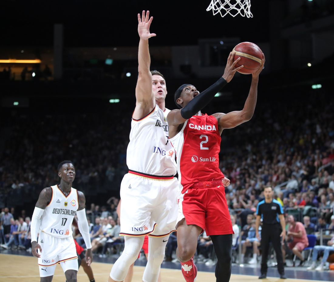 Shai Gilgeous-Alexander driving for Canada against Germany in 2023